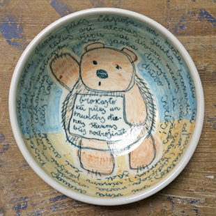 Bowl with bear